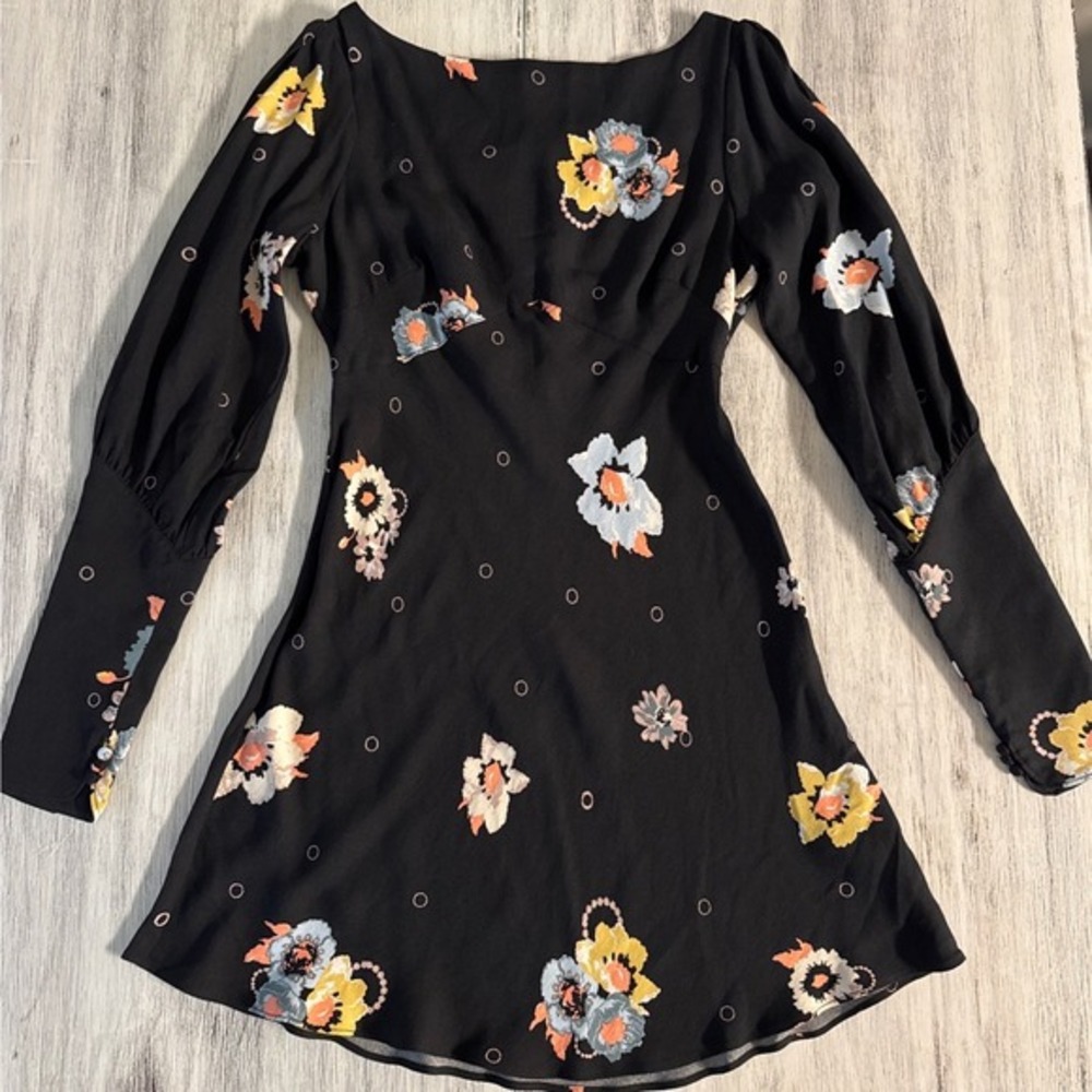 Free People Black Floral Cold Shoulder Empire Waist‎ Mini Dress Long Sleeve